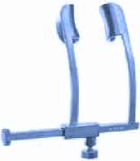 Barraquer Wire Speculum With Solid Blade Medium